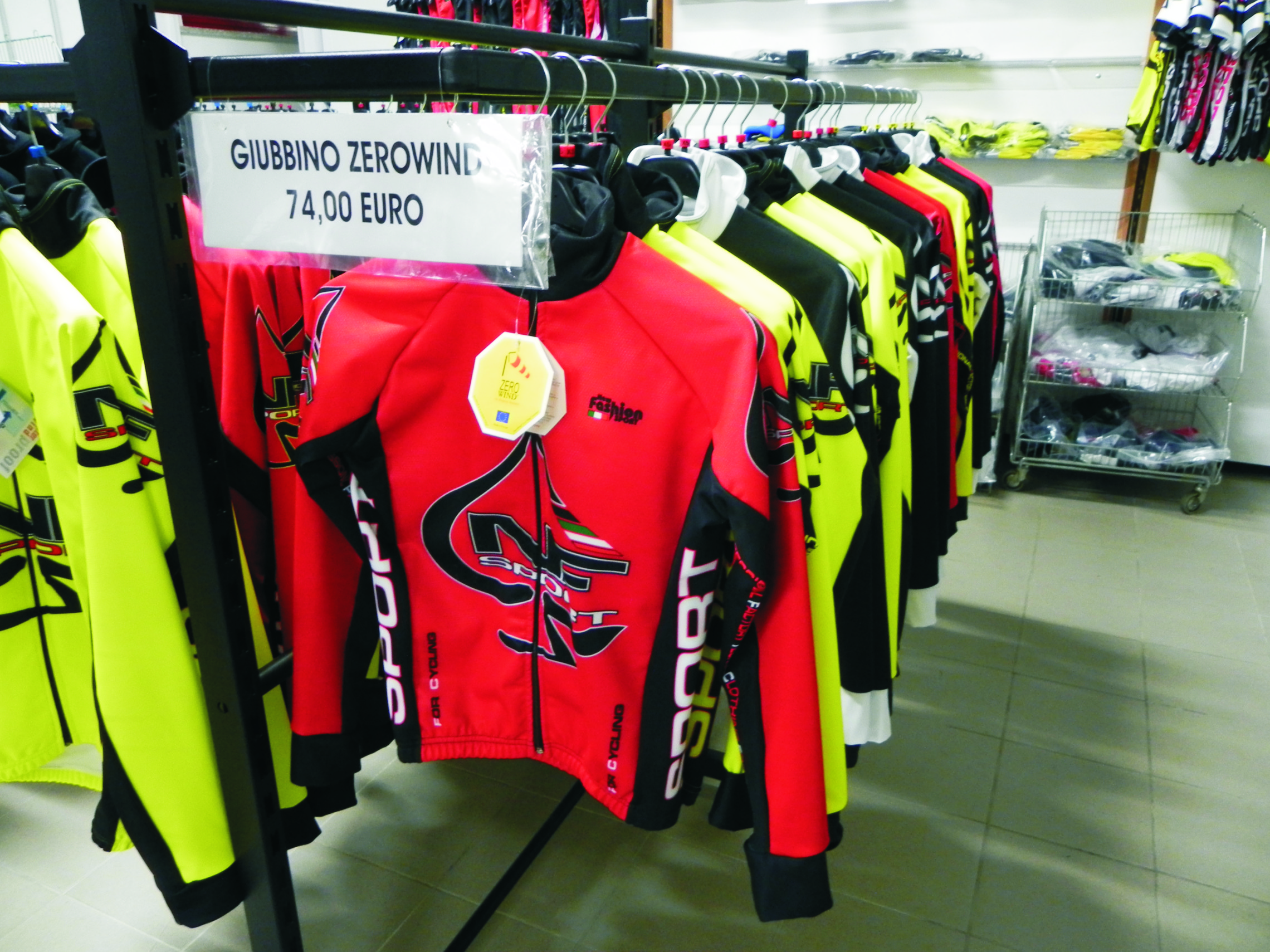 negozio New Fashion SPORT - abbigliamento sportivo